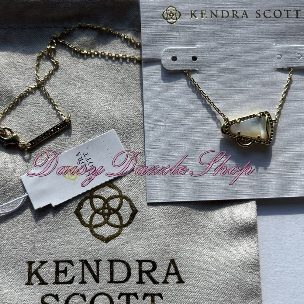 Kendra Scott Cheer Gold Short Pendant Necklace White Mother-of-Pearl megaphone